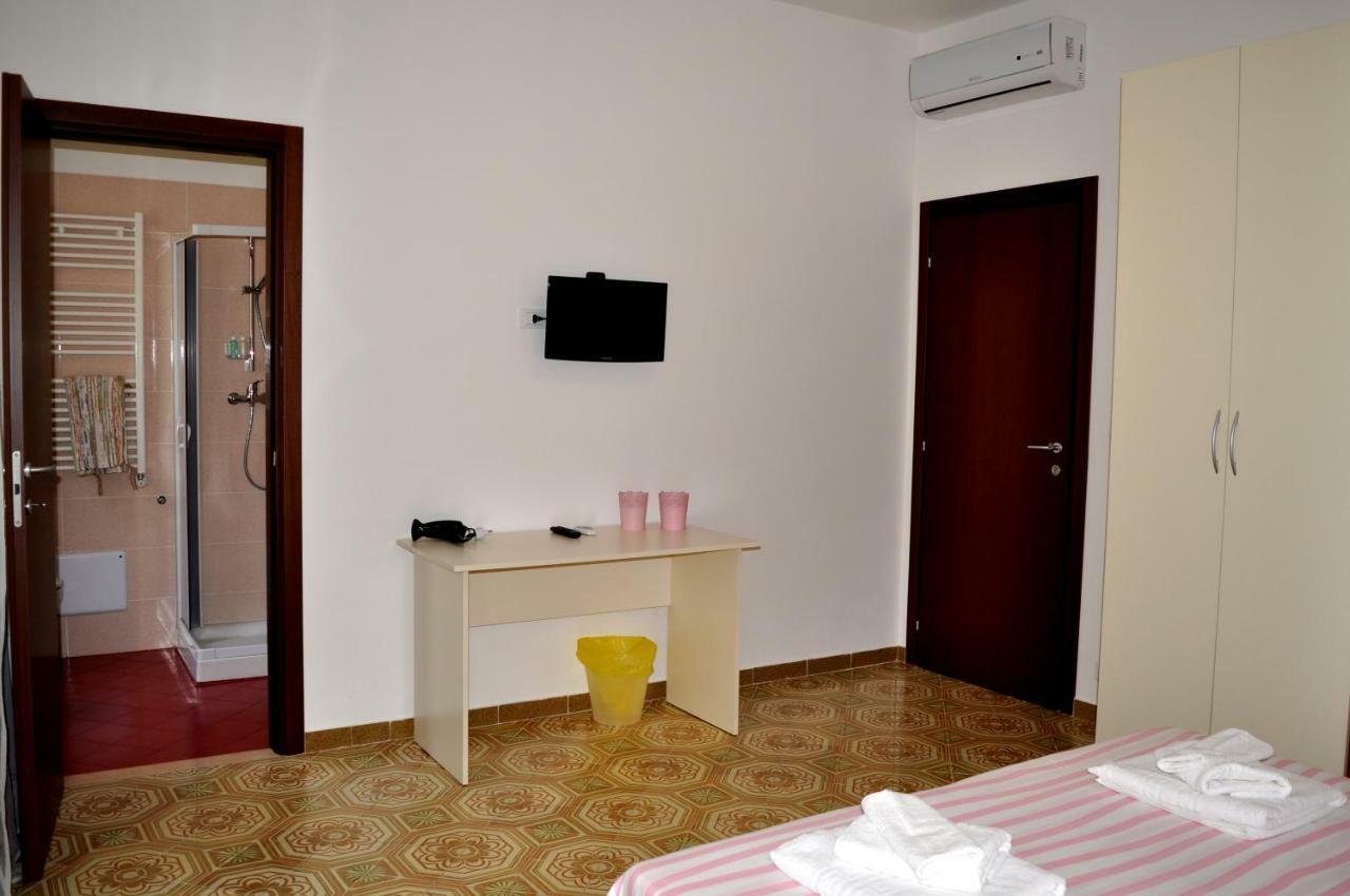 B&B Da Leo Каровиньо Экстерьер фото