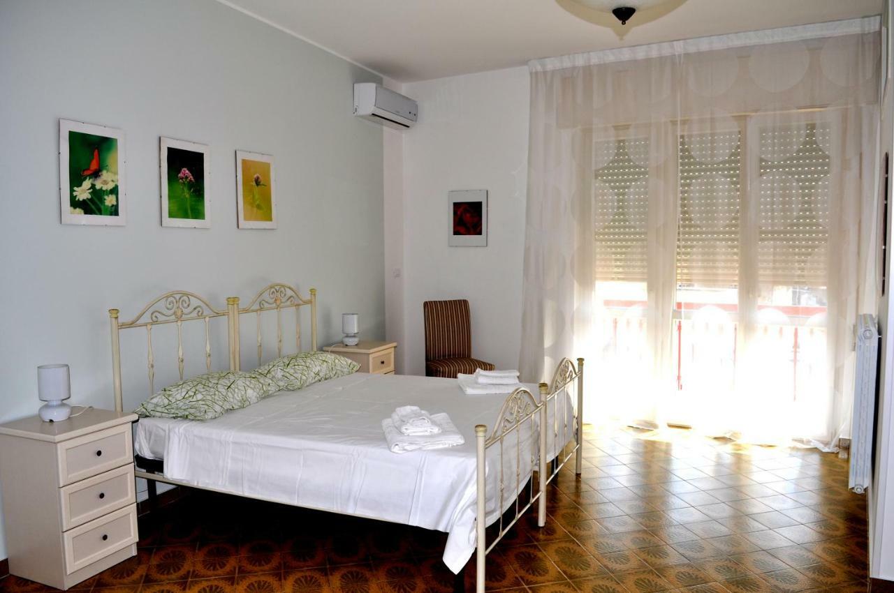 B&B Da Leo Каровиньо Экстерьер фото